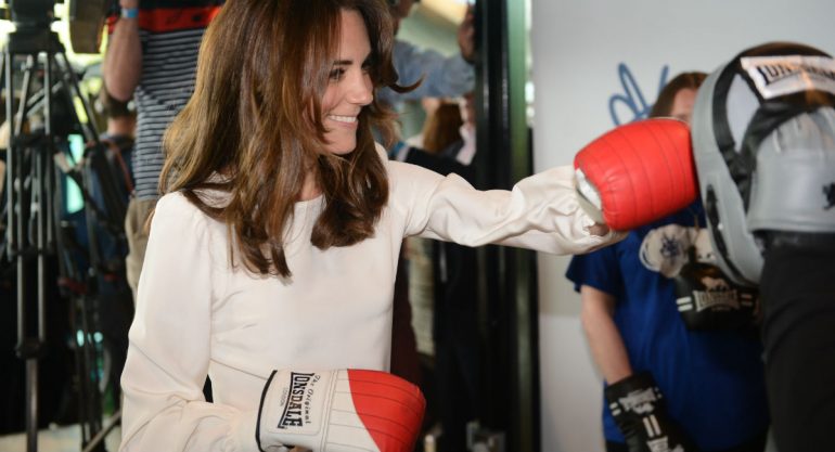 ¡Kate Middleton se pone los guantes de box!