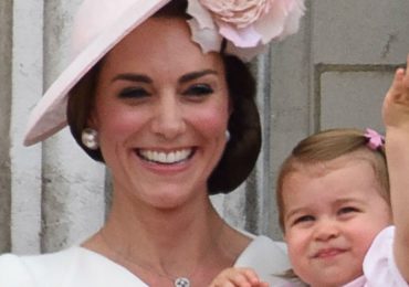 El debut de la princesa Charlotte en el balcón real
