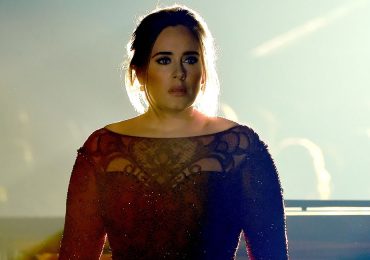 El deslumbrante cambio de Adele en los Grammy Awards 2016