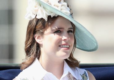 El detalle de la princesa Eugenia con quienes la han felicitado por su compromiso