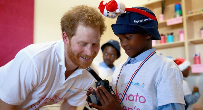 El príncipie Harry inauguró Mamohato Children?s Centre