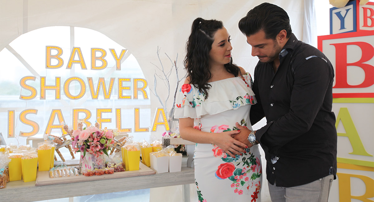Fátima Torre y Héctor Salazar celebran su baby shower - Revista Caras