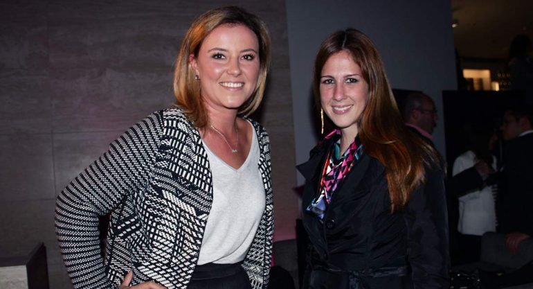 Fernanda Lascurain y Mariana Fontese en la presentación del nuevo Aston Martin