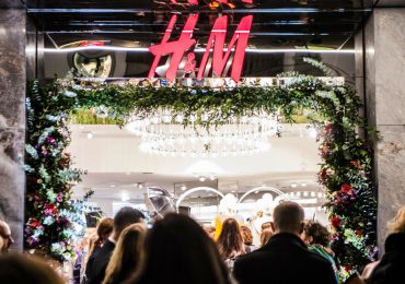 H&M se disculpa por anuncio racista