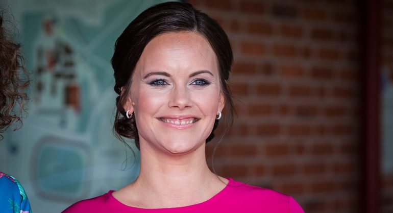 La princesa Sofía de Suecia luce su embarazo con estilo