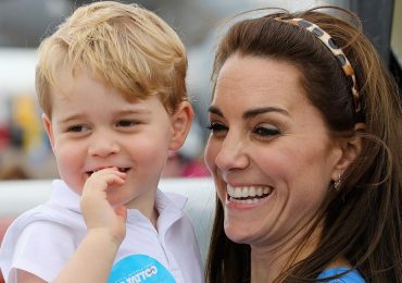 Las tiernas imágenes del Príncipe George en su debut como 'mini' piloto