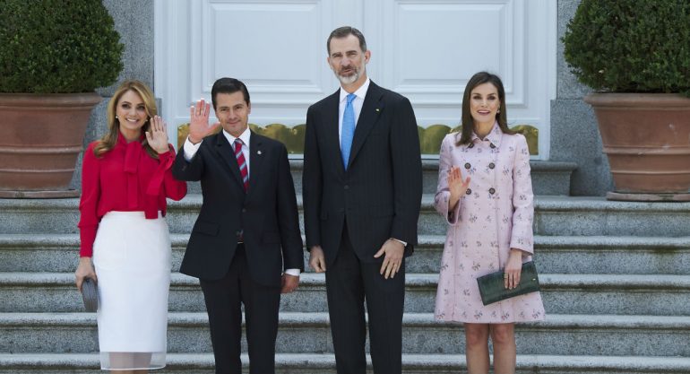 Los Reyes de España reciben a Enrique Peña Nieto y Angélica Rivera