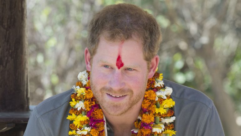 Los mejores momentos de la visita del príncipe Harry a Nepal