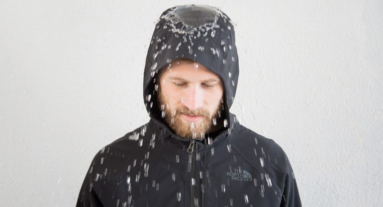 The North Face lanza la primer chamarra 100% impermeable
