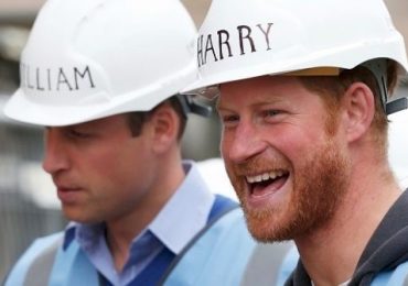 William y Harry se convierten en constructores