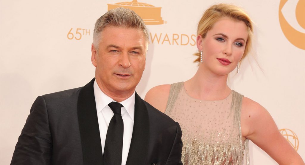 La reacción de Alec Baldwin al ver fotos sensuales de su hija