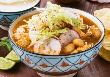 Cuántas calorías tiene un plato de pozole