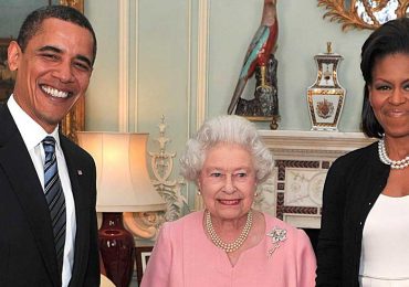 Michelle Obama, Reina Isabel II y Barack Obama