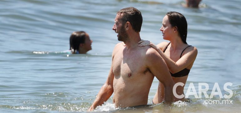 Chris Martin y Dakota Johnson