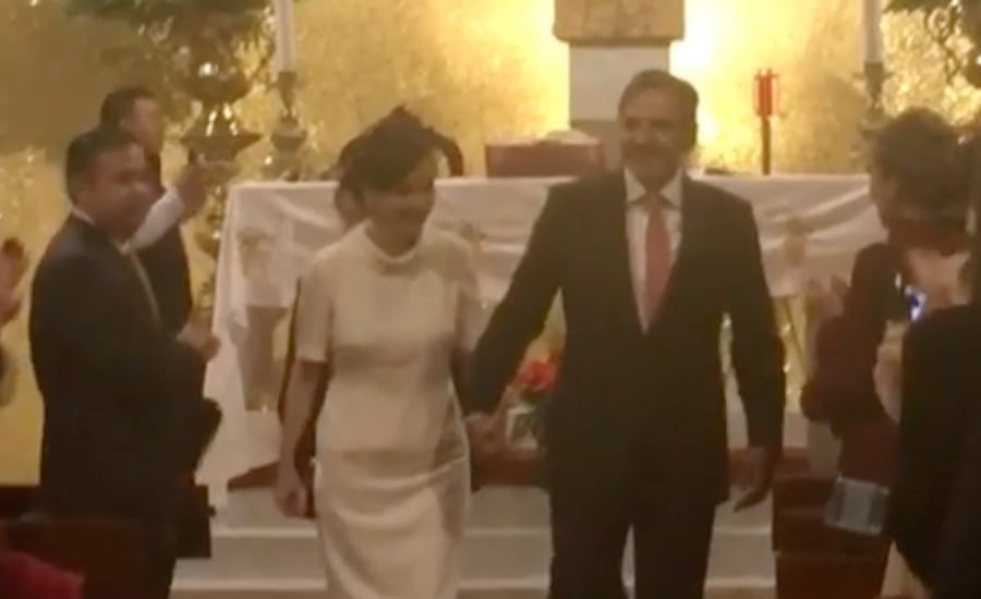 Así se vivió la boda de la periodista y senadora Lilly Téllez - Revista