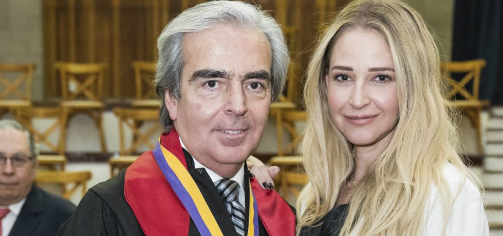 Lorenzo Lazo y su nueva novia Lourdes Peláez