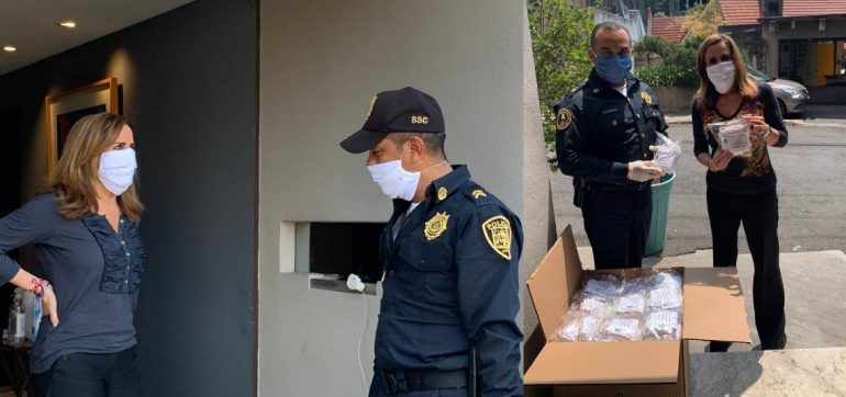 Observatorio de Seguridad Ciudadana dona cubrebocas a policías y bomberos