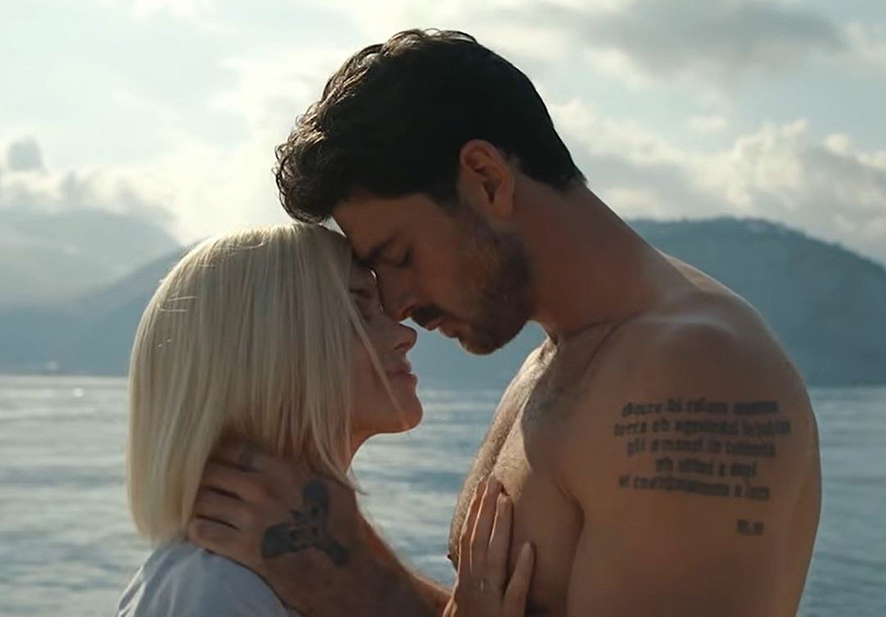 365 DNI nueva pelicula comparada 50 shades of grey
