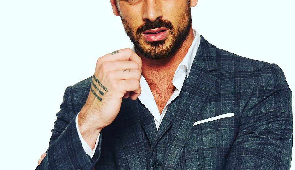 Todo lo que debes saber de Michele Morrone, protagonista ...
