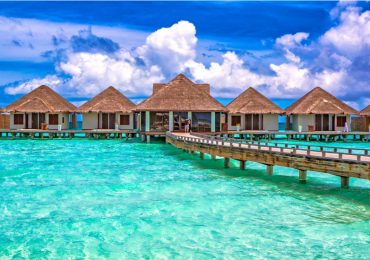 pareja queda varada islas maldivas