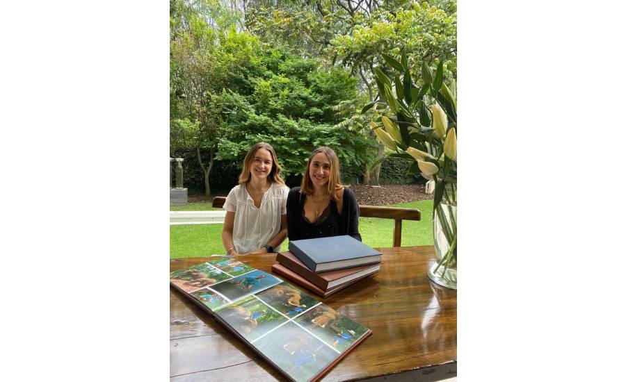 Eterno Books el album de Fernanda Pérez Teuffer