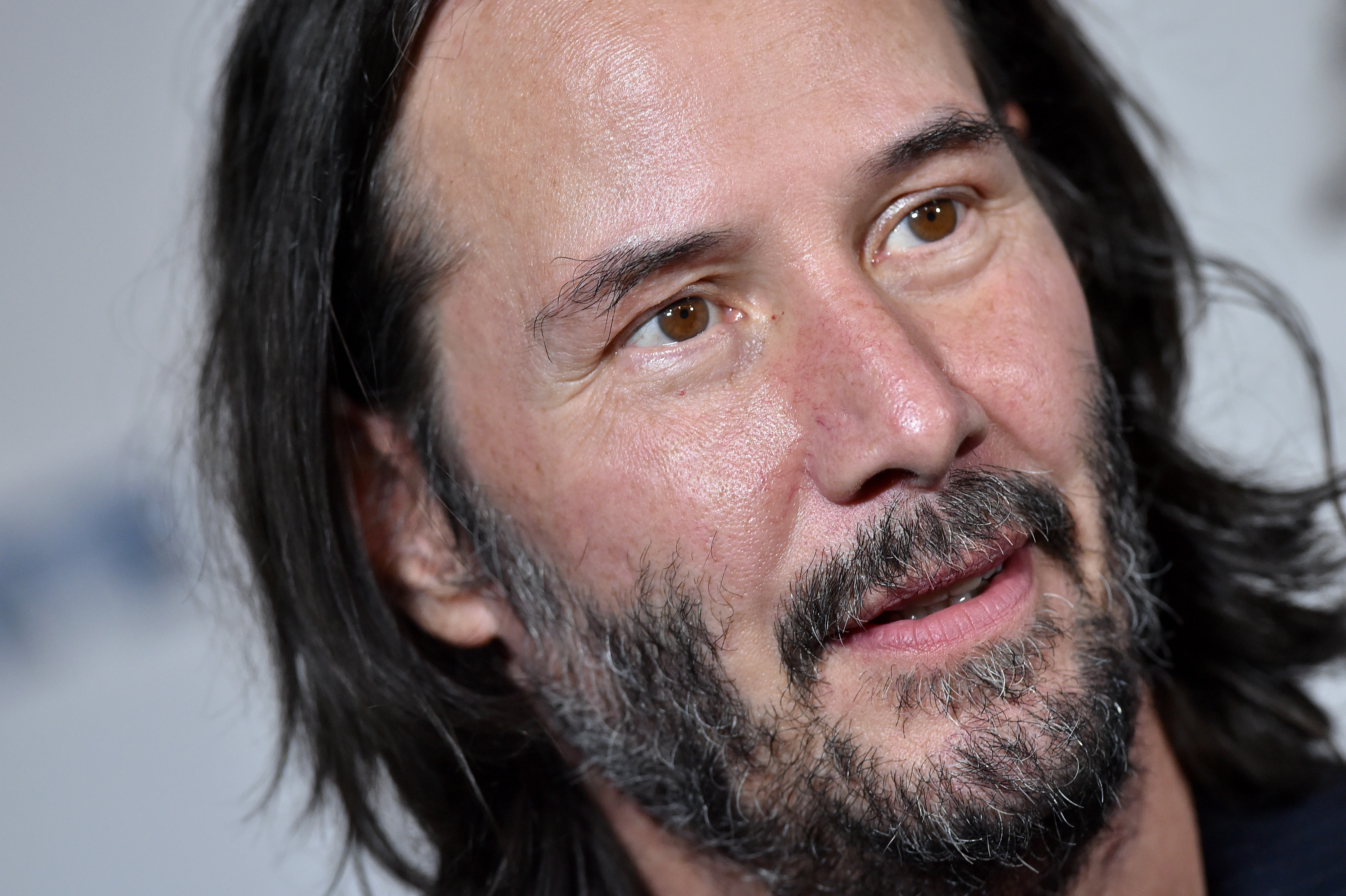 Keanu Reeves subasta videollamada