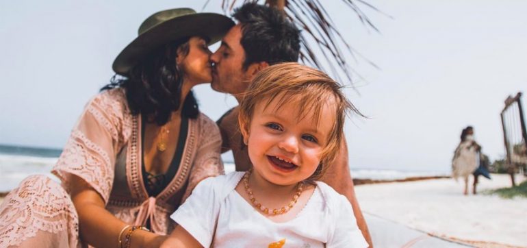 Aislinn Derbez sobre matrimonio mauricio ochamann