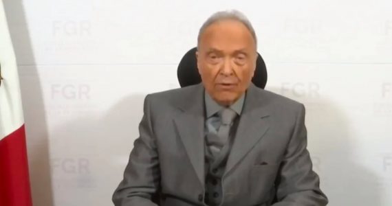 Lozoya denuncia a Enrique Peña Nieto