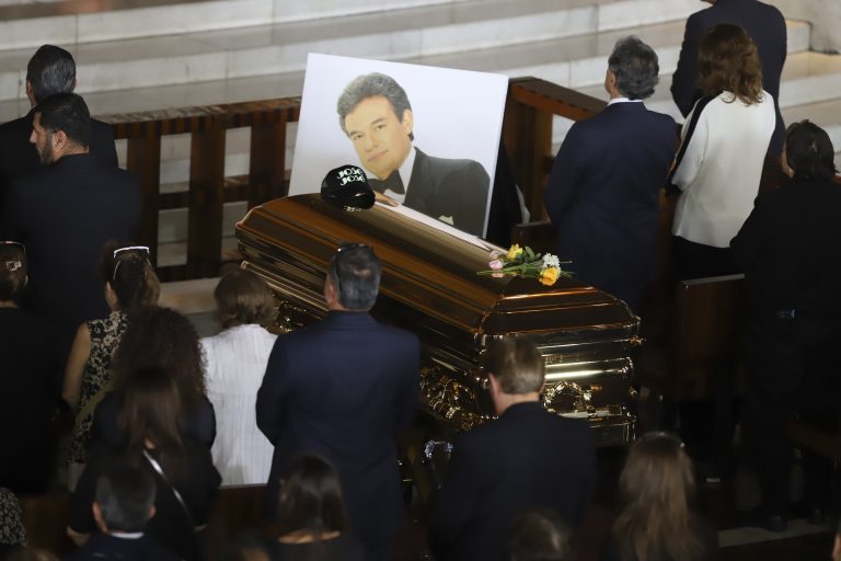 José José biografía completa del Príncipe de la Canción (vida