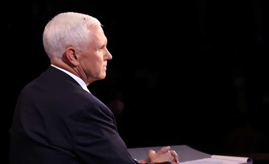 Una Mosca Protagonista Del Debate Entre Pence Y Harris Revista Caras