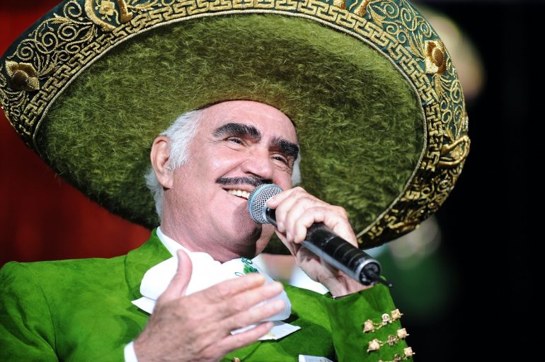 películas de vicente fernández charro de huentitlán cantando