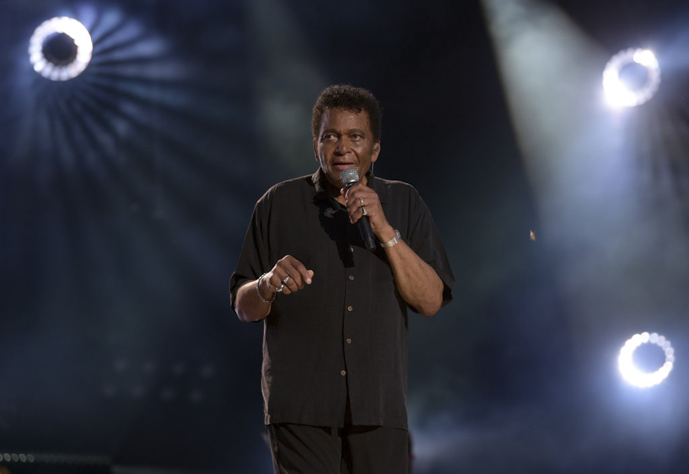 celebridades que fallecieron por covid