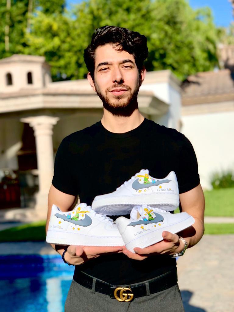 sneakers