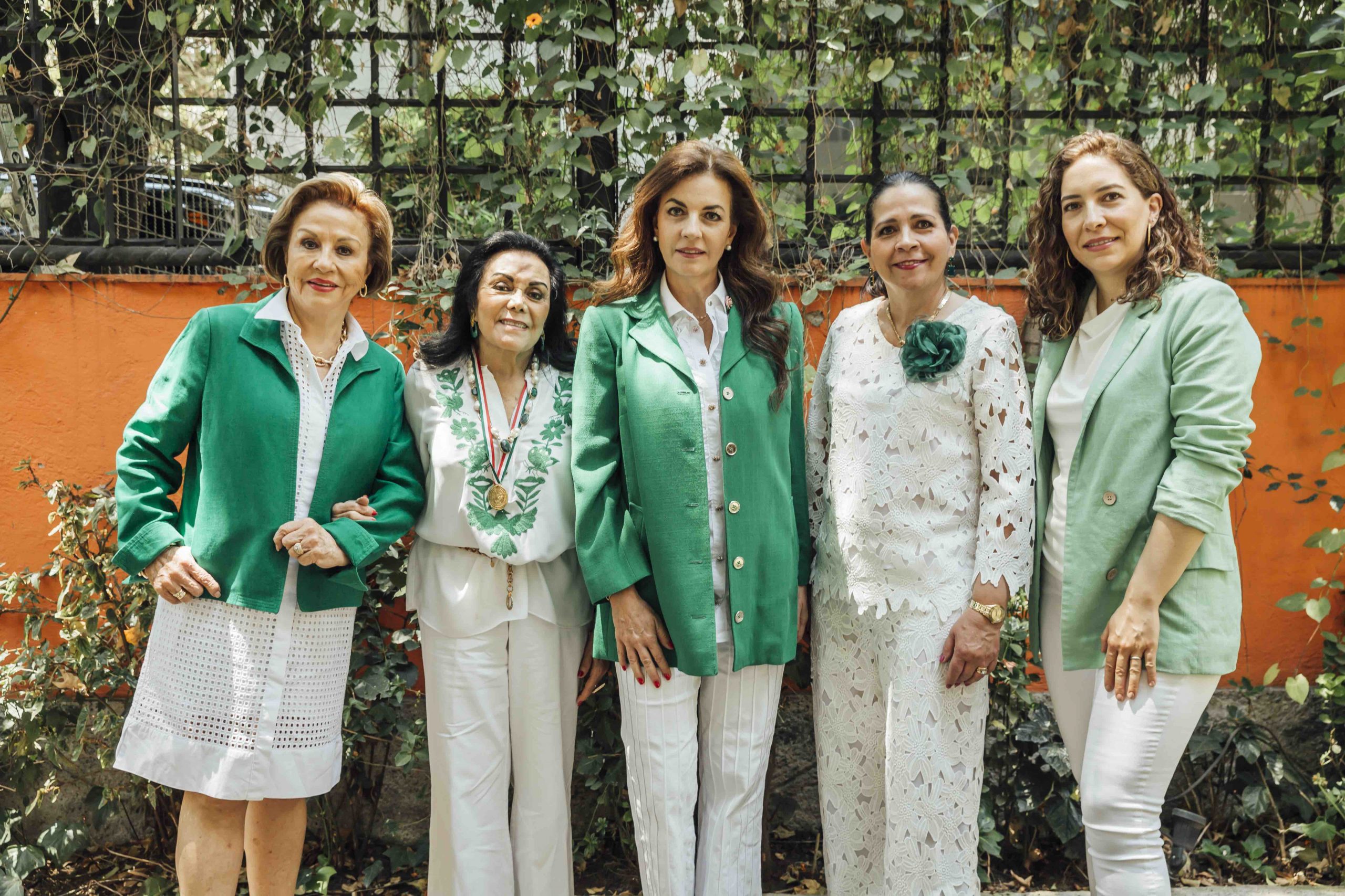 Chayo Sandoval, Silvia Rojo Lugo, Tere Cabal, Rosita Cardín y Cristina Vila