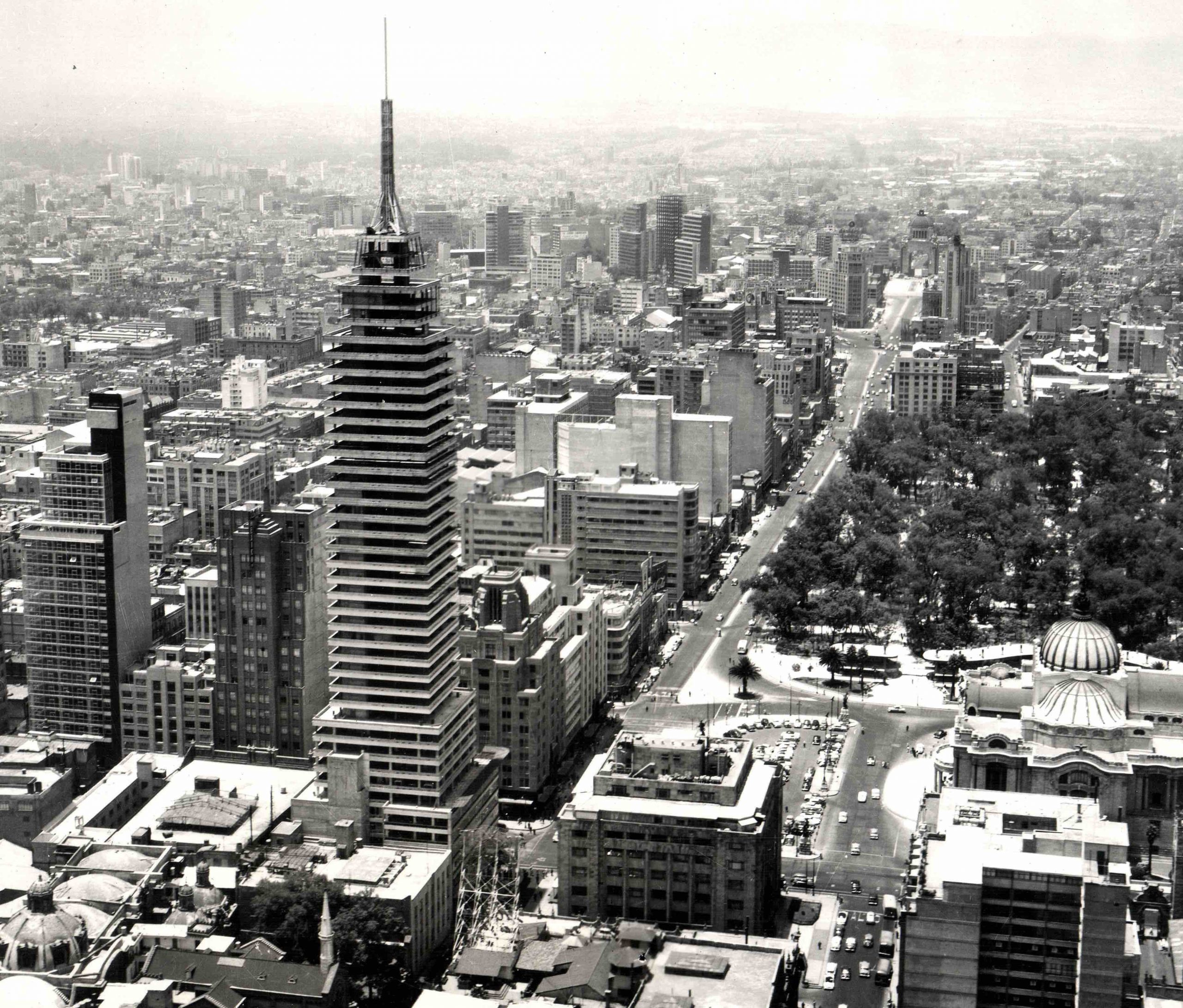 Torre Latinoamericana en construcción