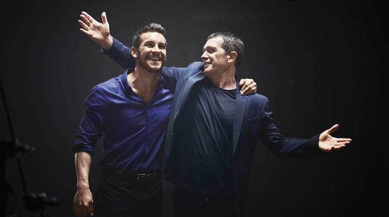 Antonio Banderas y Mario Casas