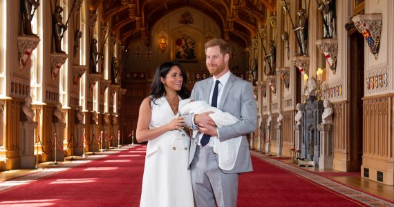 Archie realeza título nobiliario hijo de meghan y harry palacio
