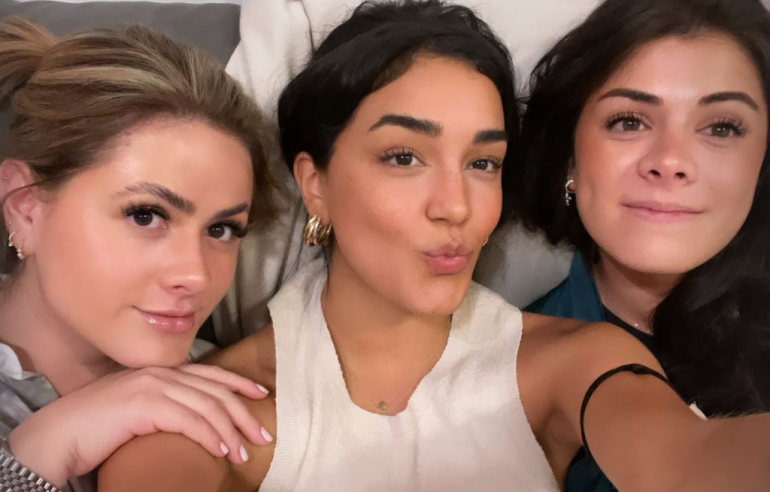 Las Peña Nieto y Ale Capetillo