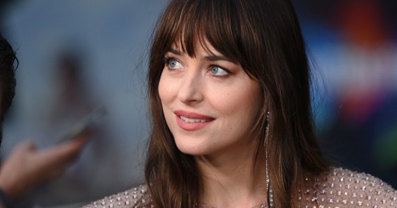 Chris Martin de Coldplay sufre una "afección pulmonar grave" y cancela conciertos