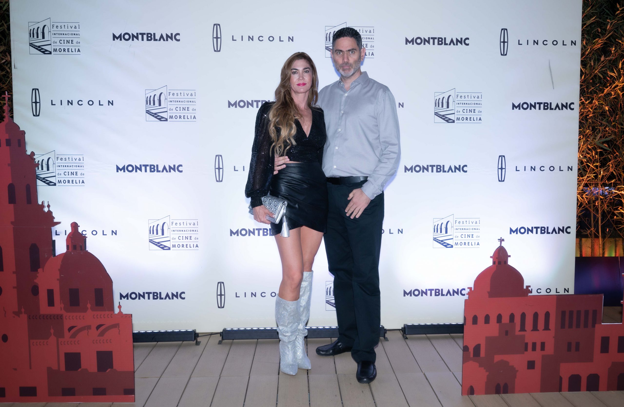 Gloria Villicaña y Alexander Arnot