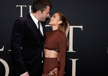 Jennifer Lopez y Ben Affleck SE COMPROMETEN tras 18 años separados