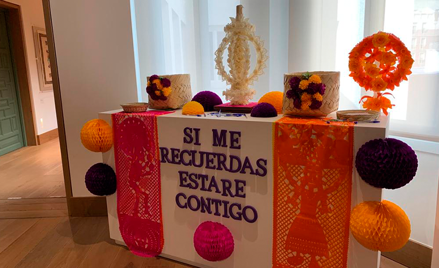 dia de muertos ofrenda