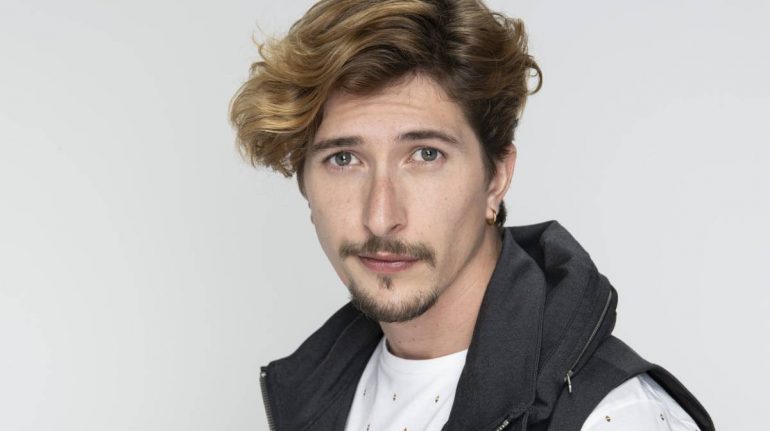 Federico-Ayos-Amor-Dividido