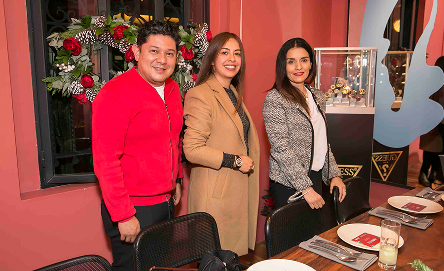 Aramis Gardea, Miriam Rivera y Adriana Gómez