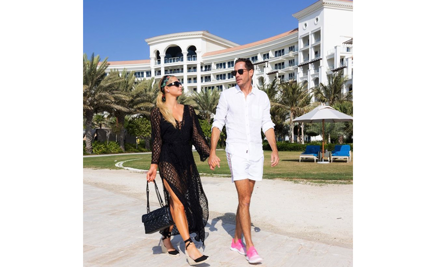 Paris y Carter se dejaron ver de lo más enamorados en sus vacaciones en Dubai.