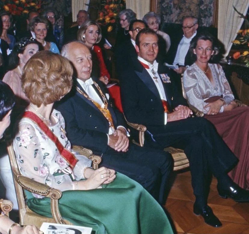 Letizia rescató un vestido que la reina Sofía uso hace más de 40 años