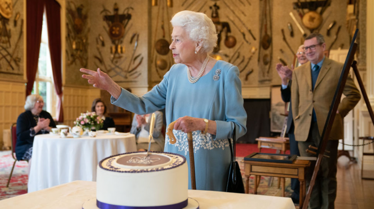 Británicos buscan crear el postre perfecto para el Jubileo de Platino de Isabel II