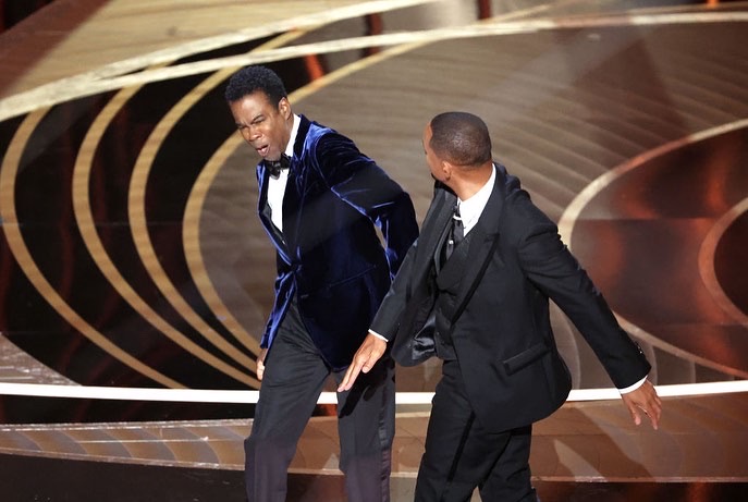 ¿Por qué Will Smith golpeó a Chris Rock en los premios Oscar 2022?