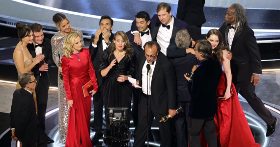 Eugenio Derbez recordó a su mamá en los Oscar 2022