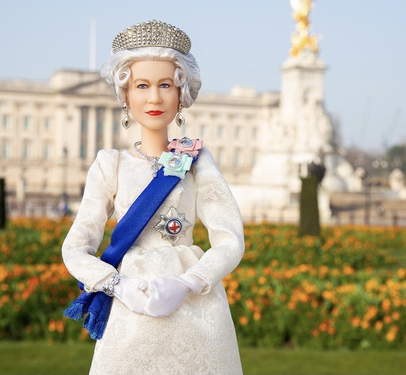 La reina Isabel II ya tiene su Barbie por sus 70 años en el trono